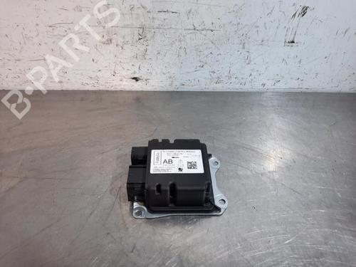 Used ECU airbags FORD FOCUS IV (HN) 1.0 EcoBoost (125 hp) 23631847