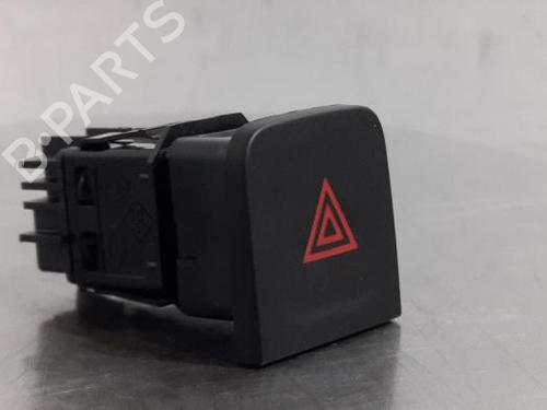 warning-switch-renault-kadjar-ha_-hl_-2015-36508573 main image
