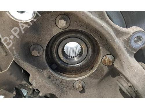 Right rear steering knuckle MERCEDES-BENZ C-CLASS (W205) C 200 BlueTEC / d (205.037) | BP23638217M28 