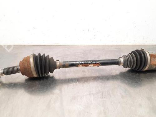 Used Right front driveshaft MG MG ZS SUV EV (CSA7001) (143 hp) 23590883