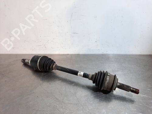 Antriebswelle links vorne für TOYOTA YARIS (_P13_) 1.5 Hybrid (NHP130_, NHP130) (101 hp) 15034050