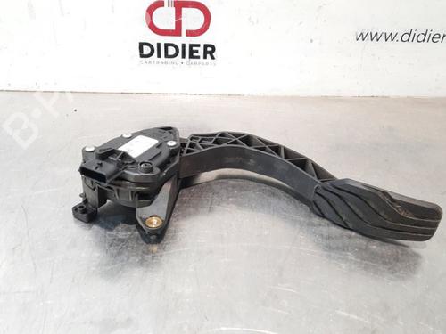 Used Pedal RENAULT CAPTUR II (HF_) Blue dCi 115 (HFAD) (116 hp) 10812646