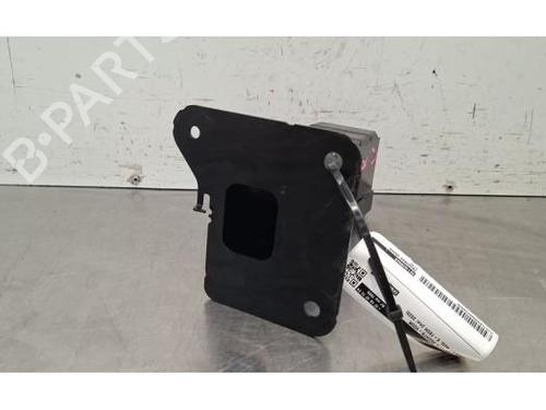 front-bumper-bracket-renault-megane-e-tech-suv-2021-40483871 main image