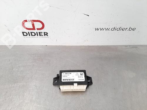Used Control unit Control unit RENAULT MASTER III Bus (JV) 2.3 dCi 145 FWD (JV0F, JV0S, JV0T) (146 hp) 10880566 10880566
