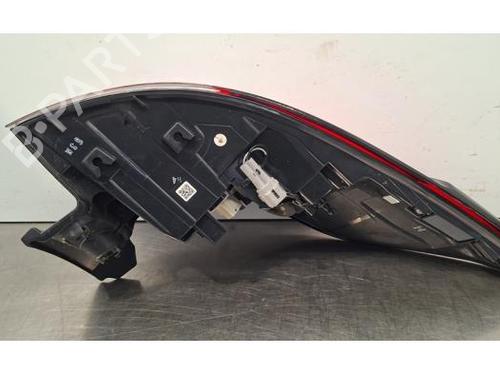 Right taillight TOYOTA COROLLA Hatchback (_E21_, _EA1_, _EH1_) 1.8 Hybrid (ZWE211, ZWE219) | BP31692082C35 
