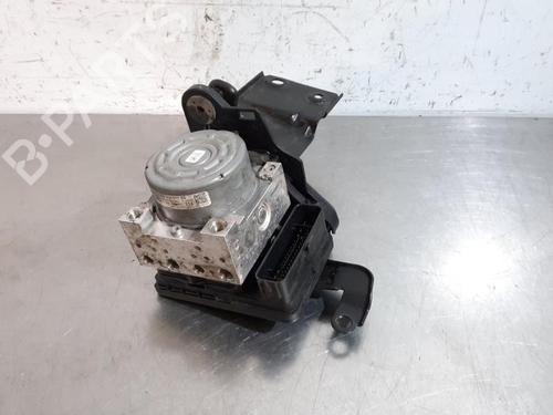 Used ABS pump AUDI A3 Sportback (8VA, 8VF) 1.6 TDI (110 hp) 23601707