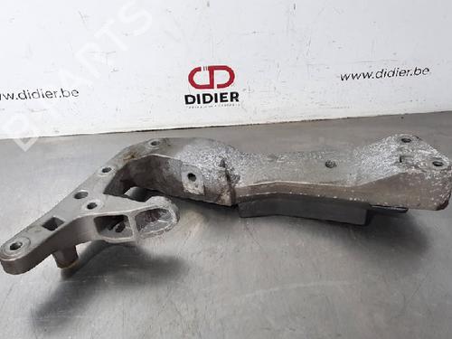 Used Gearbox mount BMW 7 (G11, G12) 740 d, Ld xDrive (320 hp) 10882486
