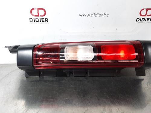right-taillight-renault-trafic-iii-van-fg_-20-dci-145-fgml-265a14210r-2014-10882105 main image