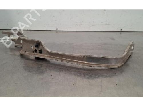 kofangerbeslag-audi-a7-sportback-4ka-2017-33750998 main image