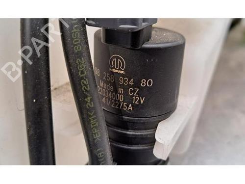 Windscreen washer tank PEUGEOT 308 III (FB_, FH_, FP_, F3_, FM_) e-308 (FMZKWZ) | BP26441868C113 