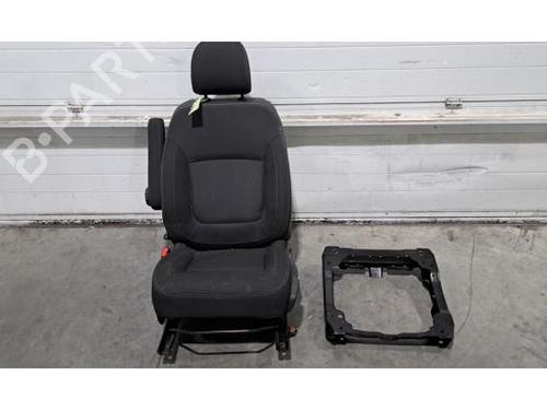 Used Left front seat NISSAN PRIMASTAR Van (X82) 2.0 dCi 150 (150 hp) 30714334
