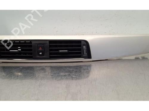 air-vent-bmw-1-f20-2011-2012-2013-2014-2015-2016-2017-2018-2019-33031044 main image