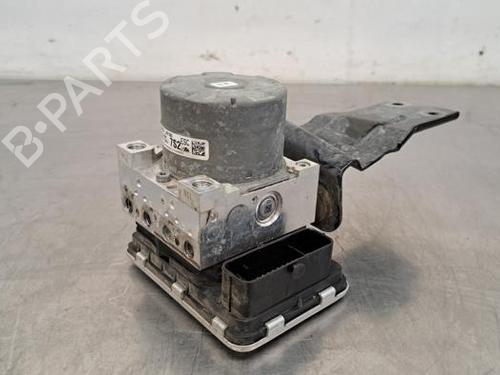 Used ABS pump HYUNDAI KONA (OS, OSE, OSI) 1.0 T-GDi (120 hp) 19649848
