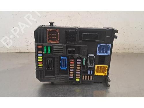 Used Fuse box Fuse box PEUGEOT 208 II (UB_, UP_, UW_, UJ_) e-208 (136 hp) 34272257 34272257