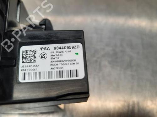 Gear lever PEUGEOT 3008 II SUV (MC_, MR_, MJ_, M4_) 1.2 THP/ PureTech 130 (MRHNSM, MRHNSU, MRHNSJ, MRHNYW,... | BP23610855M90 