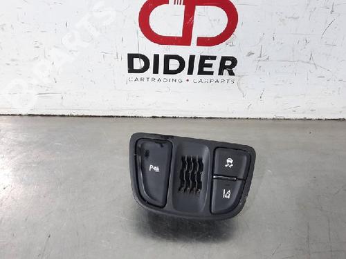 Used Switch Switch OPEL ZAFIRA TOURER C (P12) 1.6 CNG (75) (150 hp) 10883071 10883071