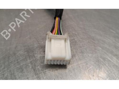 Left mirror TESLA MODEL Y (5YJY) Long Range All-wheel Drive | BP29343610C26 