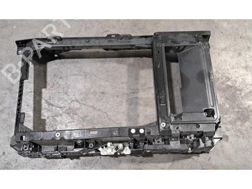 Full front PEUGEOT 208 II (UB_, UP_, UW_, UJ_) e-208 | BP29379526S1 