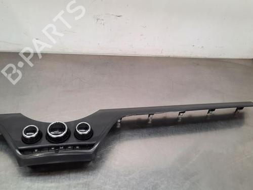 Used Climate control MINI MINI COUNTRYMAN (F60) One D (116 hp) 23606154
