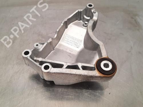 Engine mount MERCEDES-BENZ GLA-CLASS (X156) GLA 180 (156.942) | BP15038021M89 