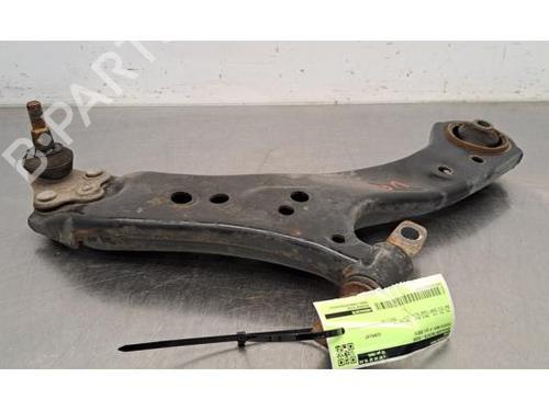 Used Right front suspension arm TOYOTA RAV 4 V (_A5_, _H5_) 2.5 Hybrid (AXAH52) (218 hp) 28086320