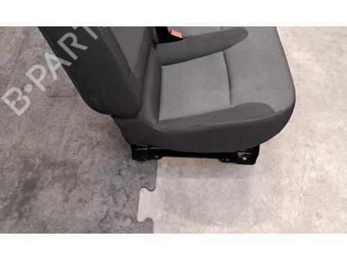 Right front seat RENAULT TRAFIC III Van (FG_) 2.0 dCi 130 (FGMY) | BP39645745C16 - Image 4