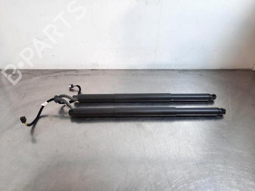 Used Tailgate lift support Tailgate lift support SKODA KAMIQ (NW4) 1.0 TSI (116 hp) 34048329 34048329