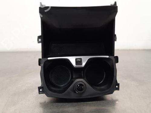 Used Cup/Object holder BMW 1 (F40) 116 d (116 hp) 23584874
