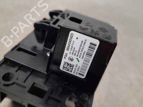 Gear lever PEUGEOT 3008 II SUV (MC_, MR_, MJ_, M4_) 1.2 THP/ PureTech 130 (MRHNSM, MRHNSU, MRHNSJ, MRHNYW,... | BP15791581M90