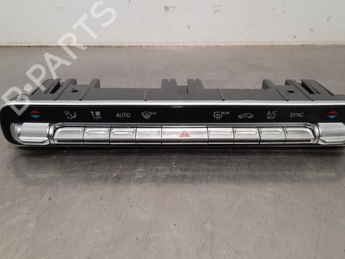 Used Climate control MERCEDES-BENZ A-CLASS Saloon (V177) A 180 (177.184) (136 hp) 15042638