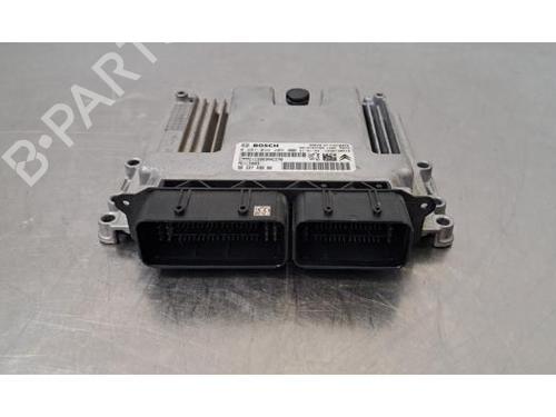 Used Engine control unit (ECU) Engine control unit (ECU) 37498872 37498872
