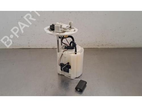 Used Fuel pump Fuel pump MERCEDES-BENZ GLA-CLASS (X156) GLA 180 (156.942) (122 hp) 34117989 34117989