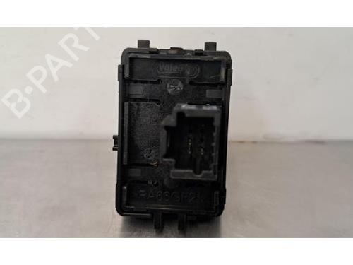 Switch RENAULT MEGANE IV Hatchback (B9A/M/N_) 1.6 E-TECH 160 (B9NH) | BP29871802I30