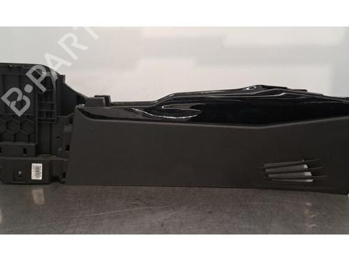 Midtkonsoll PEUGEOT 2008 I (CU_) 1.2 THP 110 / PureTech 110 (110 hp) 32664762