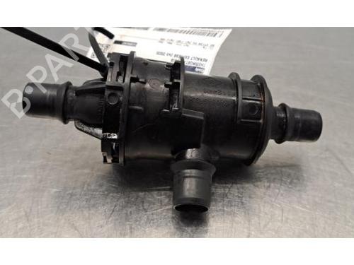 Used Thermostat housing Thermostat housing 39495642 39495642