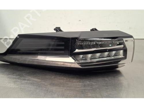 Used Right taillight Right taillight 32633056 32633056