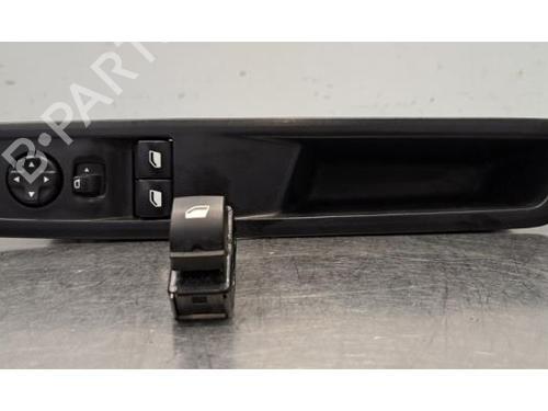 Kombi Kontakt / Stilkkontakt Kombi Kontakt / Stilkkontakt CITROËN JUMPY III Van (V_) 1.5 BlueHDi 120 (120 hp) 39754779 39754779