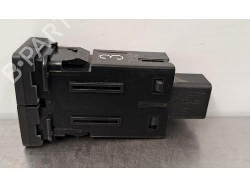 Switch TOYOTA HILUX VIII Pickup (_N1_) 2.8 TD 4WD (GUN126) | BP29389003I30 