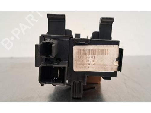 Fuse box PEUGEOT 2008 II (UD_, US_, UY_, UJ_, UR_, UC_) e-2008 (UKZKXZ) | BP28966647E1 