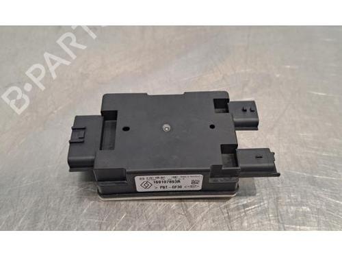 Used Electronic module RENAULT MASTER III Van (FV) 2.3 dCi 150 FWD (FV0F, FV03, FV09) (150 hp) 28086100