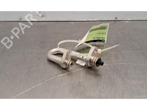 Used AC pipe PEUGEOT 308 III (FB_, FH_, FP_, F3_, FM_) e-308 (FMZKWZ) (156 hp) 30651153