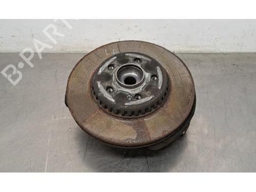 Venstre hjullejehus spindel MERCEDES-BENZ C-CLASS (W205) C 200 d (205.001) (160 hp) 23850483
