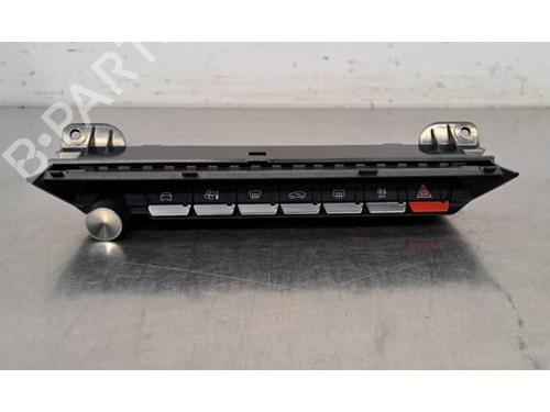 Used Climate control PEUGEOT 308 III (FB_, FH_, FP_, F3_, FM_) PureTech 130 (FPHNSL, FPHNST) (131 hp) 29468134