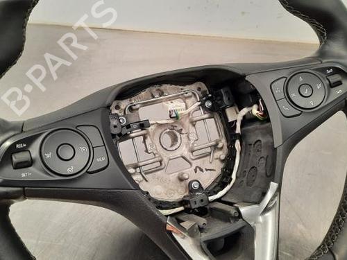 Used Steering wheel OPEL CORSA F (P2JO) 1.5 (68) (102 hp) 23581357