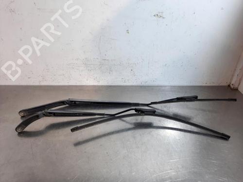 Front windshield wiper arm RENAULT CLIO IV (BH_) 1.5 dCi 75 | BP23585930C143 