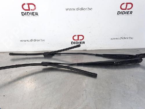 Used Front windshield wiper arm SKODA OCTAVIA III Combi (5E5, 5E6) 1.6 TDI (110 hp) 15016107