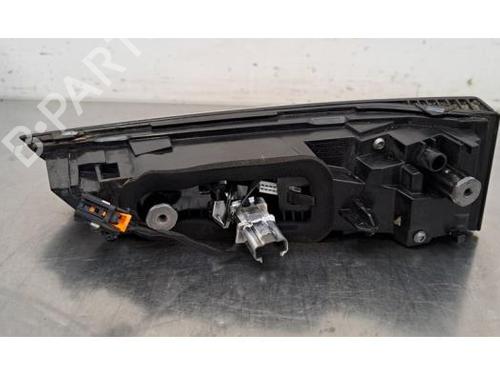 Right taillight PEUGEOT 308 III (FB_, FH_, FP_, F3_, FM_) PureTech 130 (FPHNSL, FPHNST) | BP29468122C35 
