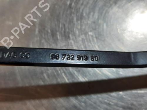 Front windshield wiper arm PEUGEOT 208 I (CA_, CC_) 1.2 VTI 82 | BP23598452C143 