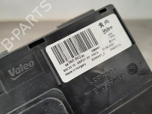 Electronic module PEUGEOT 3008 II SUV (MC_, MR_, MJ_, M4_) 1.2 THP/ PureTech 130 (MRHNSM, MRHNSU, MRHNSJ, MRHNYW,... | BP15725833M83 