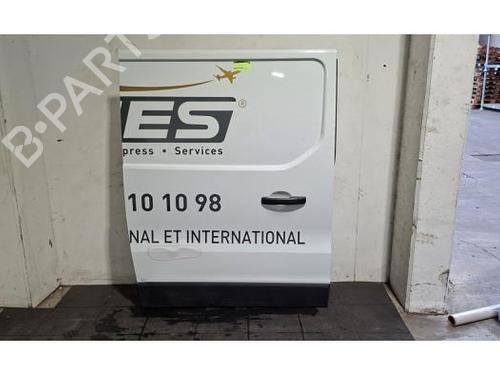 Używane Drzwi boczne / przesuwne prawe NISSAN PRIMASTAR Van (X82) 2.0 dCi 150 (150 hp) 30054035